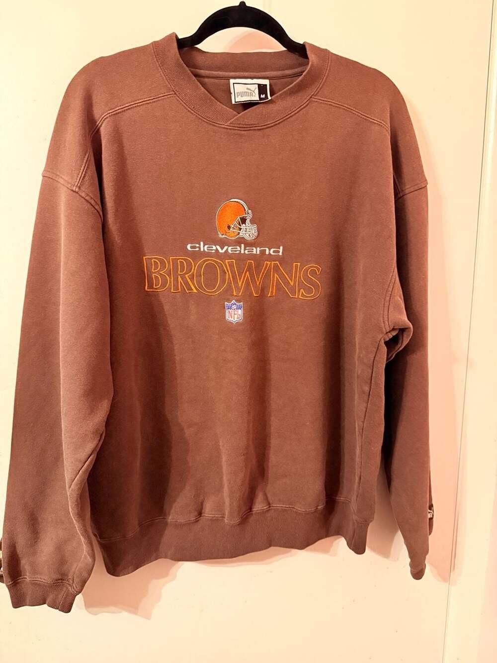 Puma Cleveland Browns Sweatshirt Size M Brown NFL Vintage